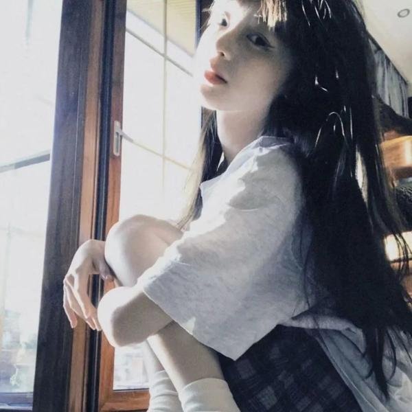 三姐妹 封面